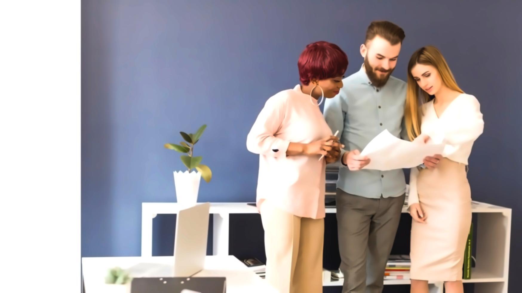 Team collaboration at Droxo Fwitu office